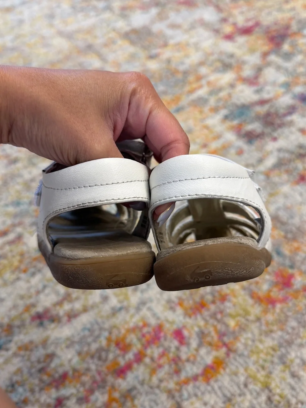 See Kai Run White Leather Closed-Toe Kids Sandals (size est. 11 toddler)